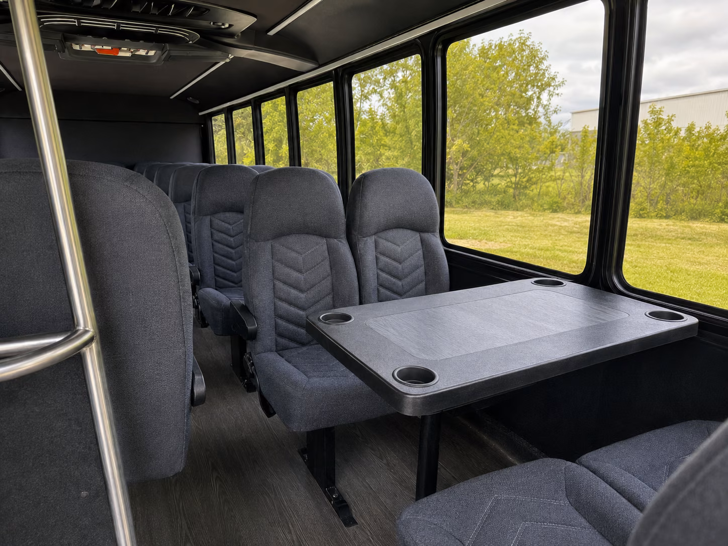 find transportation for your next prom 2