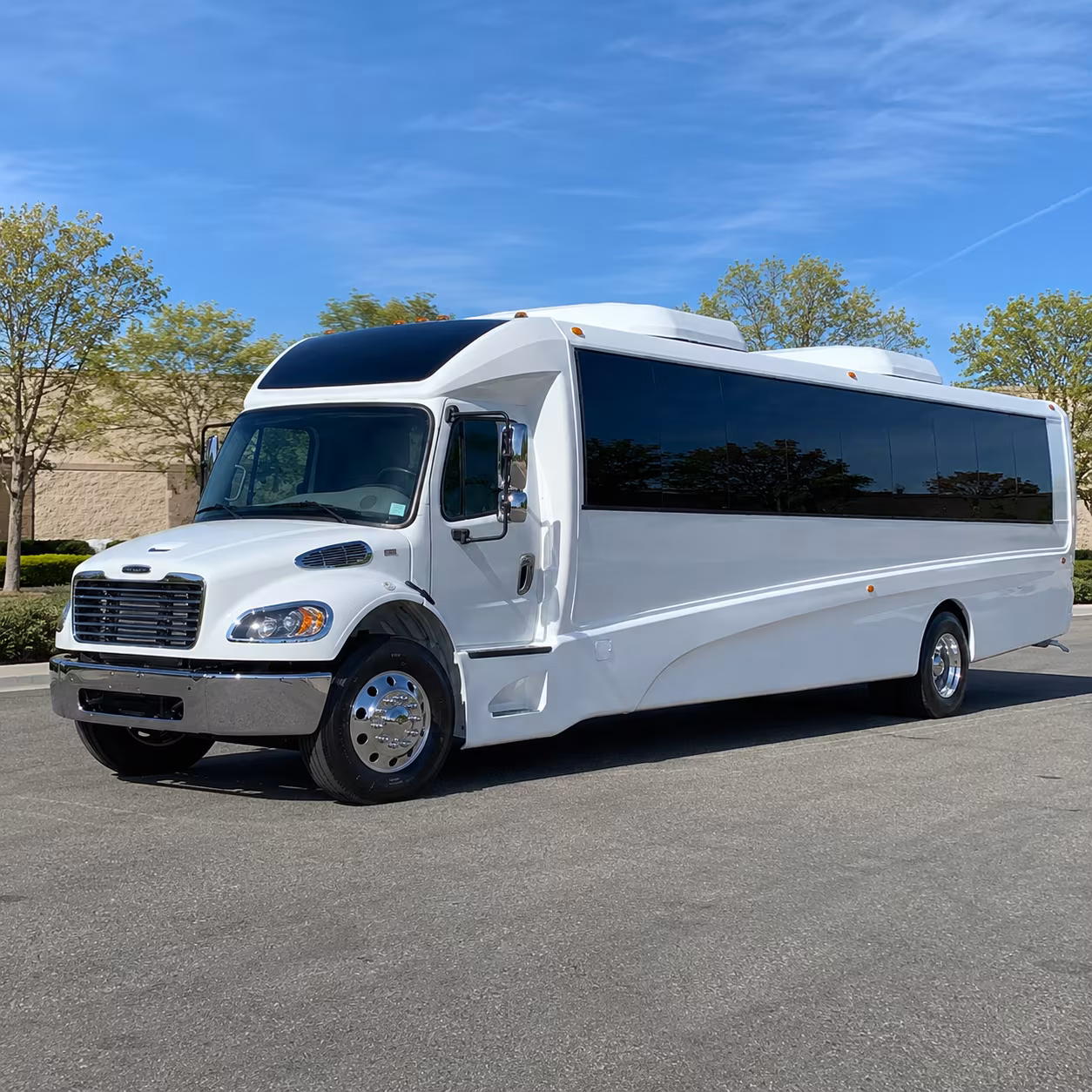 loveland 30 passenger minibus