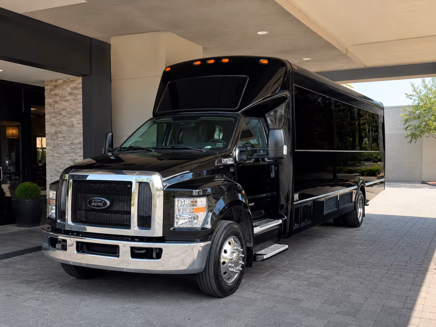 party bus rentals for thompson valley and mountain view proms